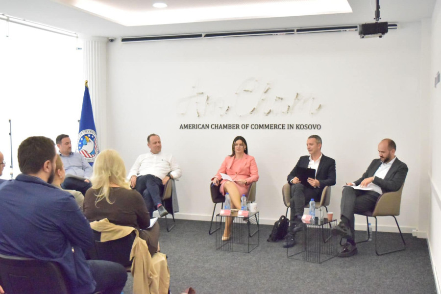 Jeta Statovci pjesë e panelit të diskutimit në Odën Ekonomike Amerikane në Kosovë